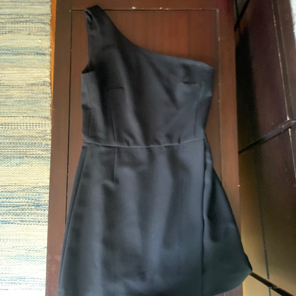 Black one shoulder dress from splashstl on insta